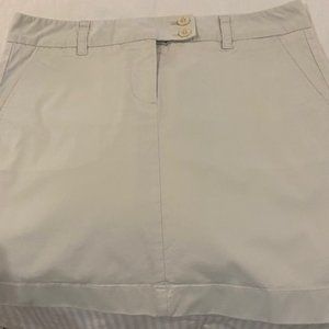 Vineyard Vines Khaki short skirt, size 8